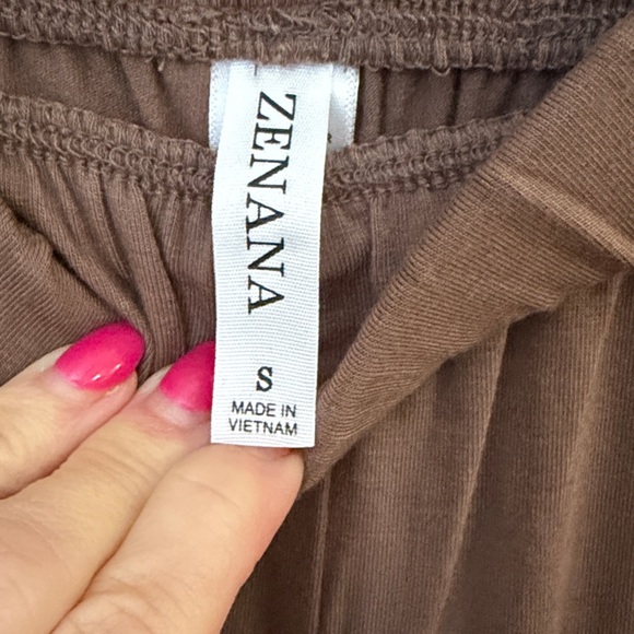 Zenana - Picture 4 of 4